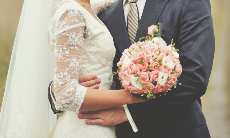 Jak zmniejszyć koszt ślubu i wesela?